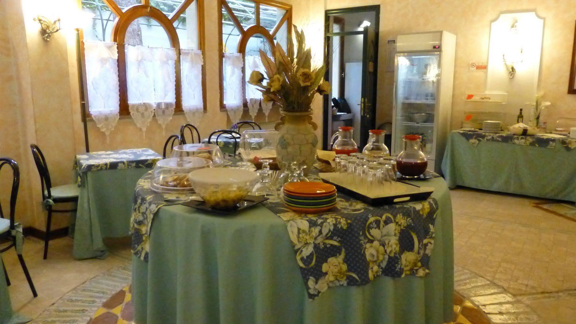 Hotel Leopoldo Castiglioncello Luaran gambar